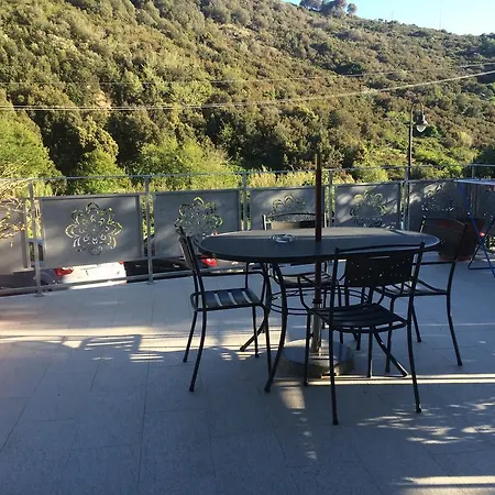 Casa Mandarino Pomonte